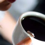 Le café retarderait l'évolution du déclin cognitif chez les hommes âgés